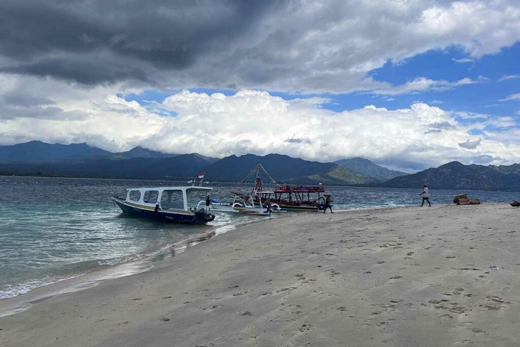 faire-un-tour-en-bateau-ile-gili