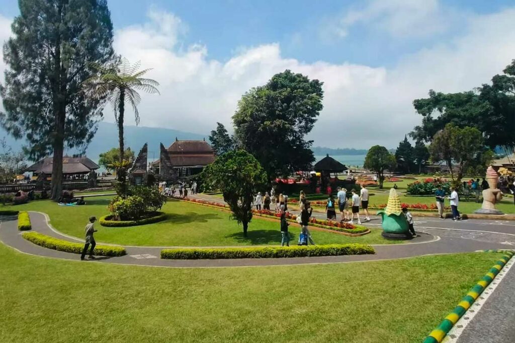 jardin-parc-ulun-danu-bratan